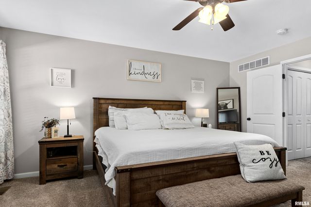 1107 DIXON Street, Washington, IL 61571