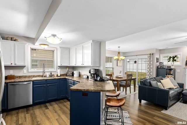 1107 DIXON Street, Washington, IL 61571