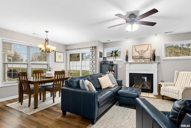 1107 DIXON Street, Washington, IL 61571