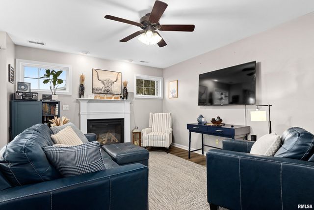 1107 DIXON Street, Washington, IL 61571