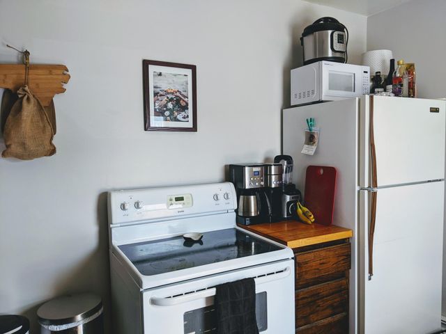 680 Juno Avenue, Saint Paul, MN 55102