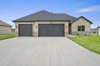 5237 Logan Drive, Battlefield, MO 65619