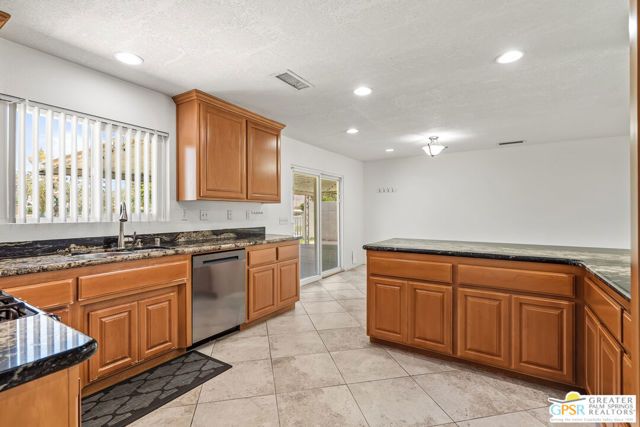 77180 Minnesota Avenue, Palm Desert, CA 92211