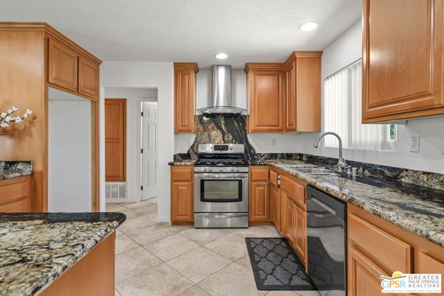 77180 Minnesota Avenue, Palm Desert, CA 92211
