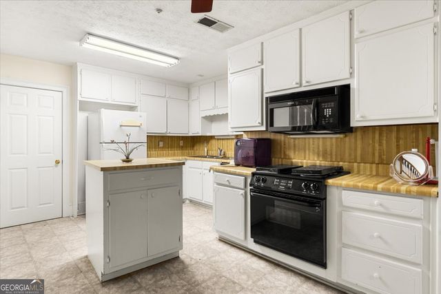 4535 Arcado Road, Lilburn, GA 30047