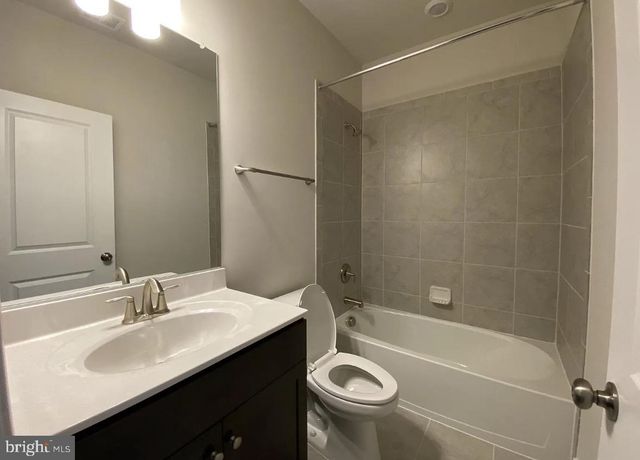 136 BLEEKER PL, Gaithersburg, MD 20878