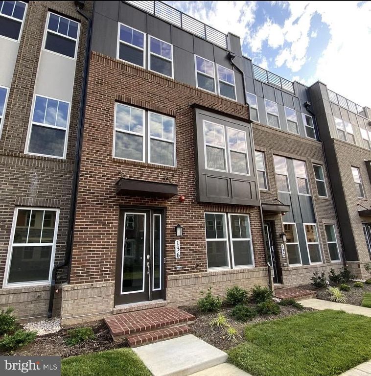 136 BLEEKER PL, Gaithersburg, MD 20878