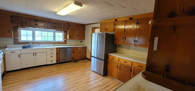 19 Turkey Scratch Rd, Spencer, TN 38585