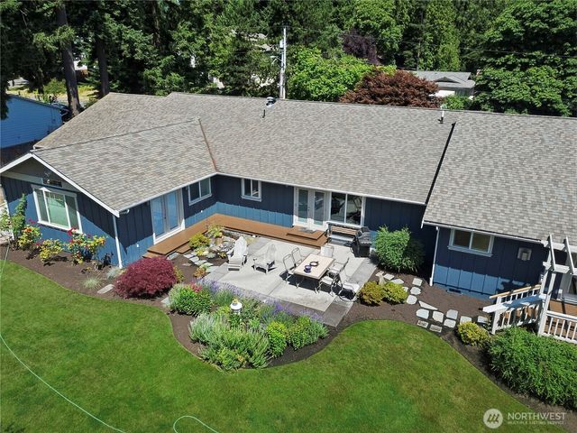 8435 NE 147th Place, Kenmore, WA 98028