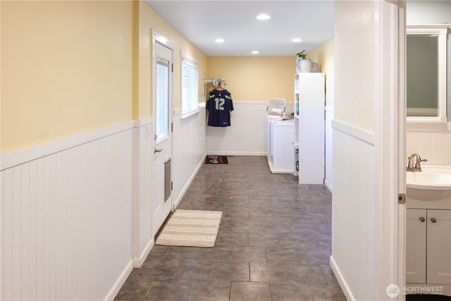 8435 NE 147th Place, Kenmore, WA 98028