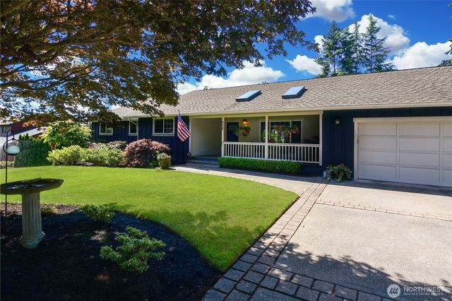 8435 NE 147th Place, Kenmore, WA 98028