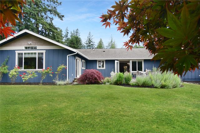 8435 NE 147th Place, Kenmore, WA 98028