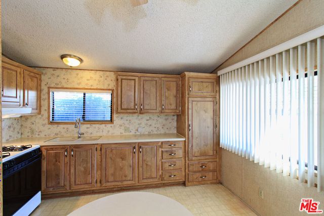 11250 Playa Street 50, Culver City, CA 90230