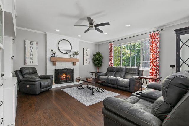7510 Clarewood Lane, Gurnee, IL 60031