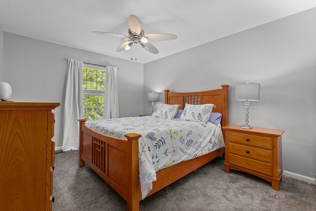 7510 Clarewood Lane, Gurnee, IL 60031