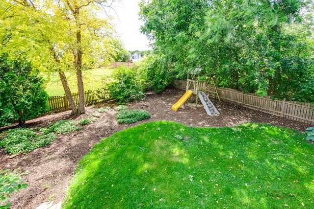 7510 Clarewood Lane, Gurnee, IL 60031