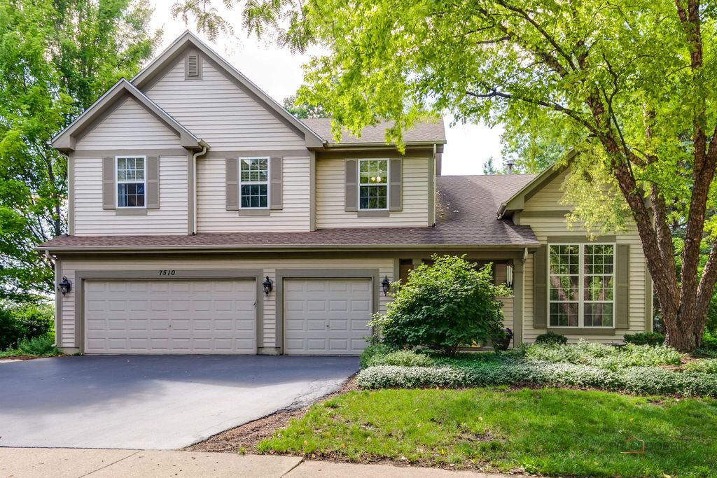 7510 Clarewood Lane, Gurnee, IL 60031