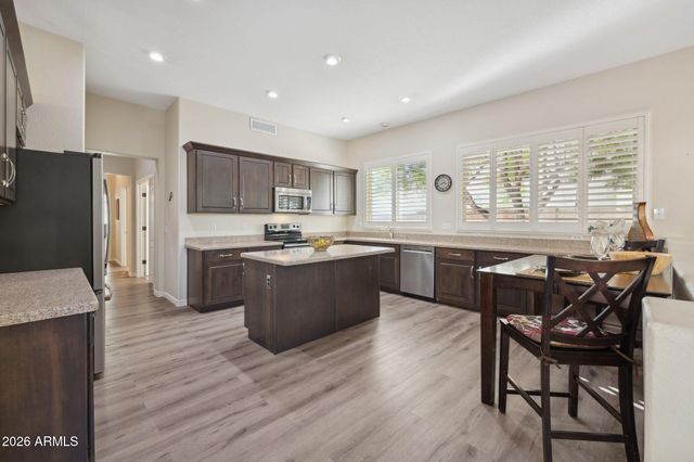 6516 E RIVERDALE Street, Mesa, AZ 85215