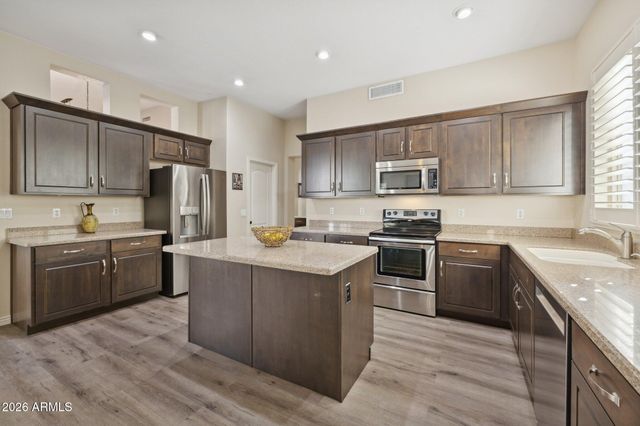 6516 E RIVERDALE Street, Mesa, AZ 85215