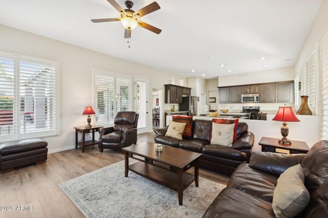 6516 E RIVERDALE Street, Mesa, AZ 85215