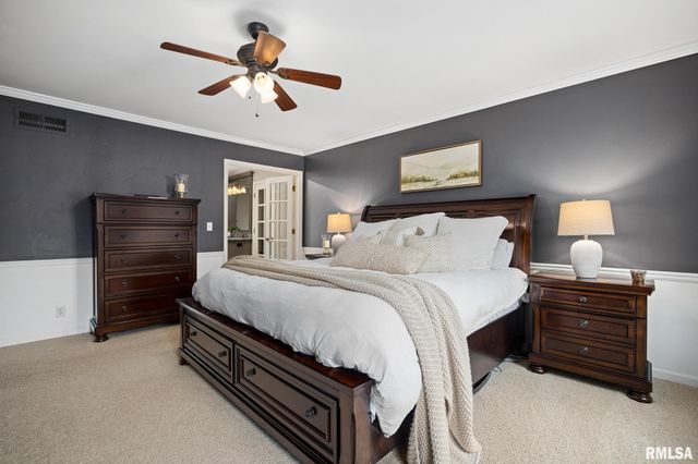 9711 N Cherrybark Court, Peoria, IL 61615