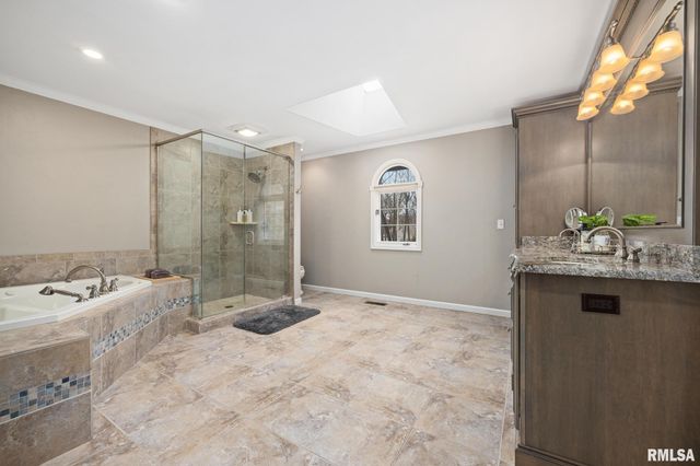 9711 N Cherrybark Court, Peoria, IL 61615