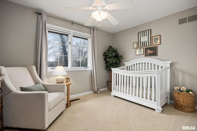 9711 N Cherrybark Court, Peoria, IL 61615