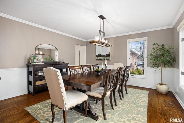 9711 N Cherrybark Court, Peoria, IL 61615