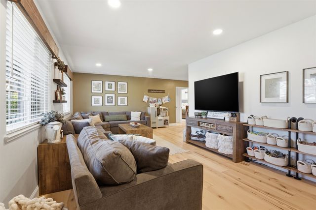 563 Cinnabar Drive, Livermore, CA 94550