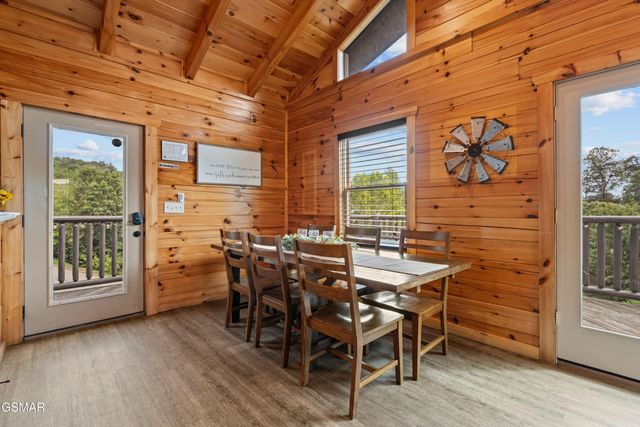 705 Rondayview Lane, Sevierville, TN 37876