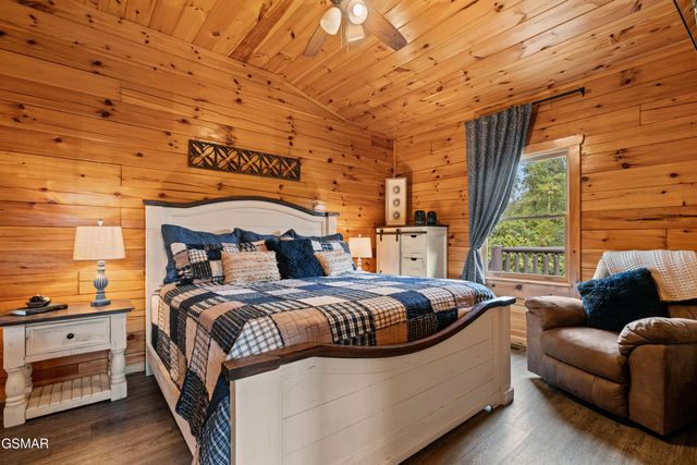 705 Rondayview Lane, Sevierville, TN 37876