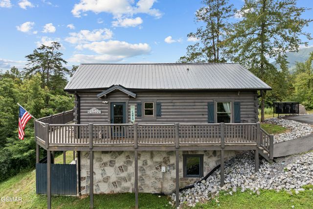 705 Rondayview Lane, Sevierville, TN 37876