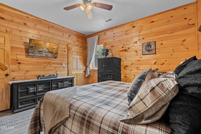 705 Rondayview Lane, Sevierville, TN 37876