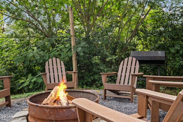 705 Rondayview Lane, Sevierville, TN 37876