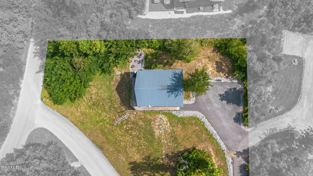 705 Rondayview Lane, Sevierville, TN 37876