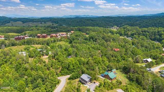 705 Rondayview Lane, Sevierville, TN 37876