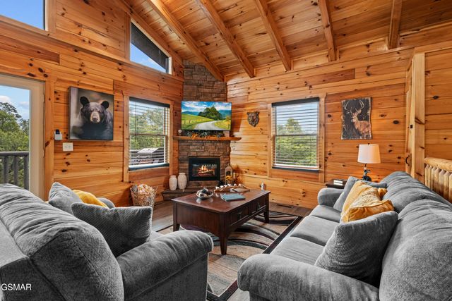 705 Rondayview Lane, Sevierville, TN 37876