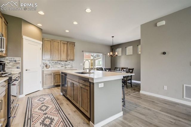 1325 Sunshine Valley Way, Colorado Springs, CO 80921