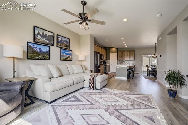 1325 Sunshine Valley Way, Colorado Springs, CO 80921