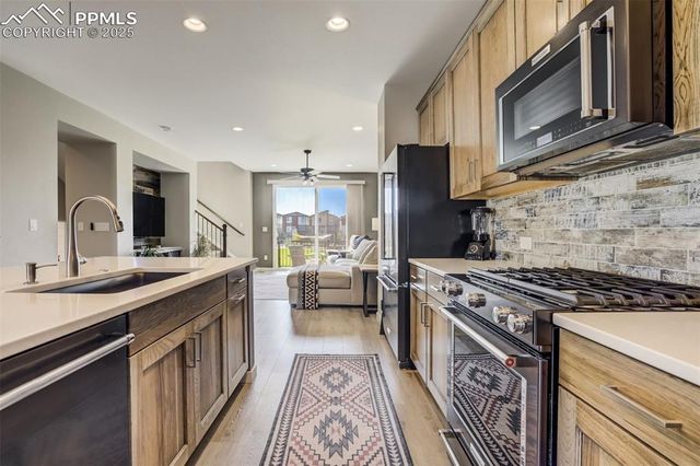 1325 Sunshine Valley Way, Colorado Springs, CO 80921