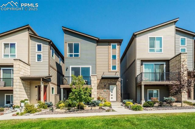 1325 Sunshine Valley Way, Colorado Springs, CO 80921