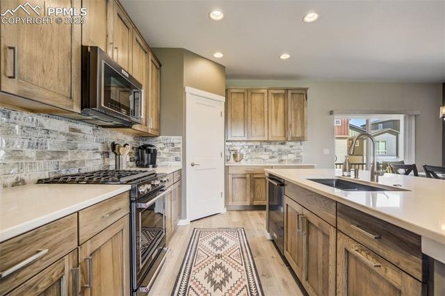 1325 Sunshine Valley Way, Colorado Springs, CO 80921