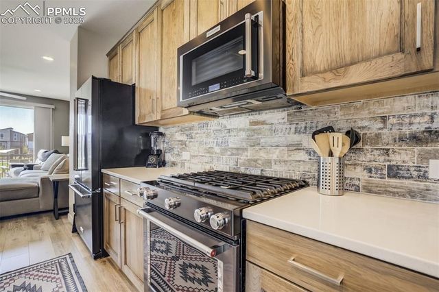 1325 Sunshine Valley Way, Colorado Springs, CO 80921