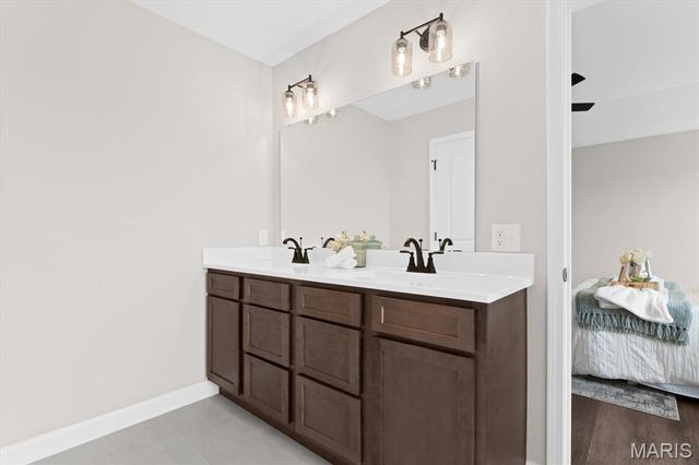 707 Bridgeway Drive, O'fallon, IL 62269