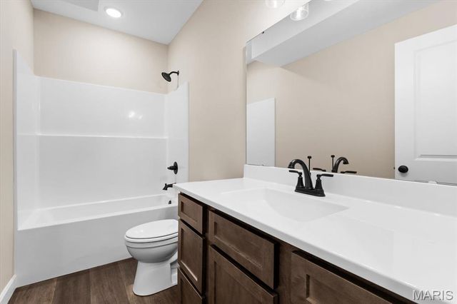 707 Bridgeway Drive, O'fallon, IL 62269