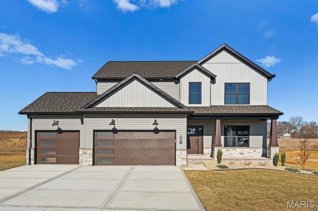 707 Bridgeway Drive, O'fallon, IL 62269