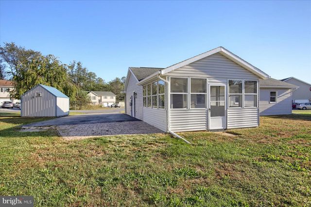15 COURTNEY DRIVE, Shippensburg, PA 17257