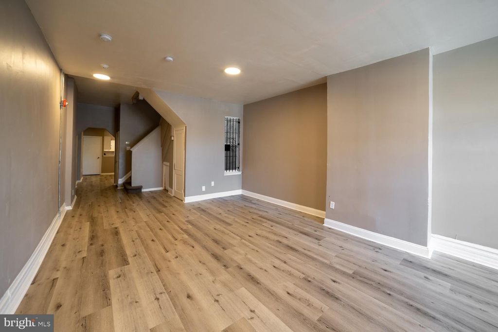 1842 N 16TH ST, PHILADELPHIA, PA 19121 — photo 2