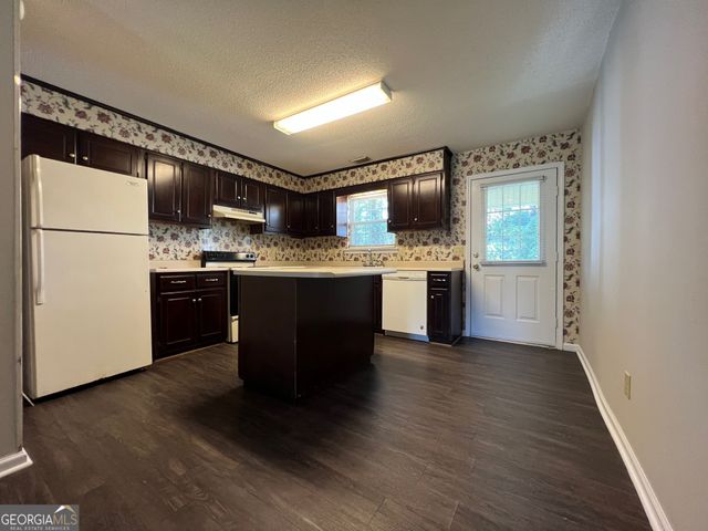 500 S Kevin Court, Statesboro, GA 30461