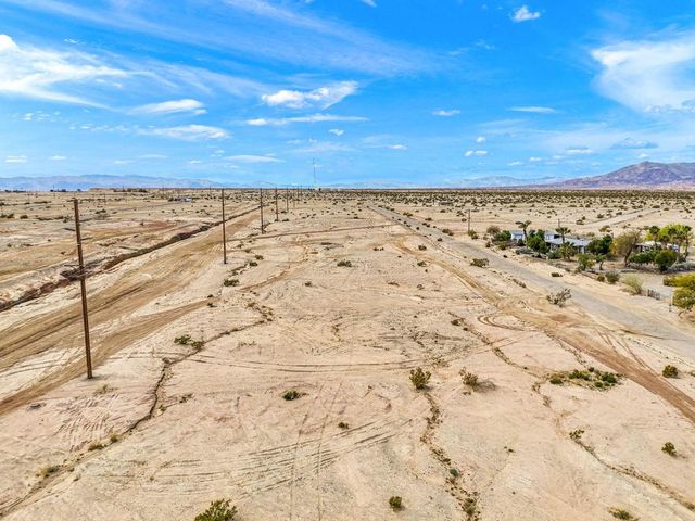 1381 Harbor Drive, Thermal, CA 92274